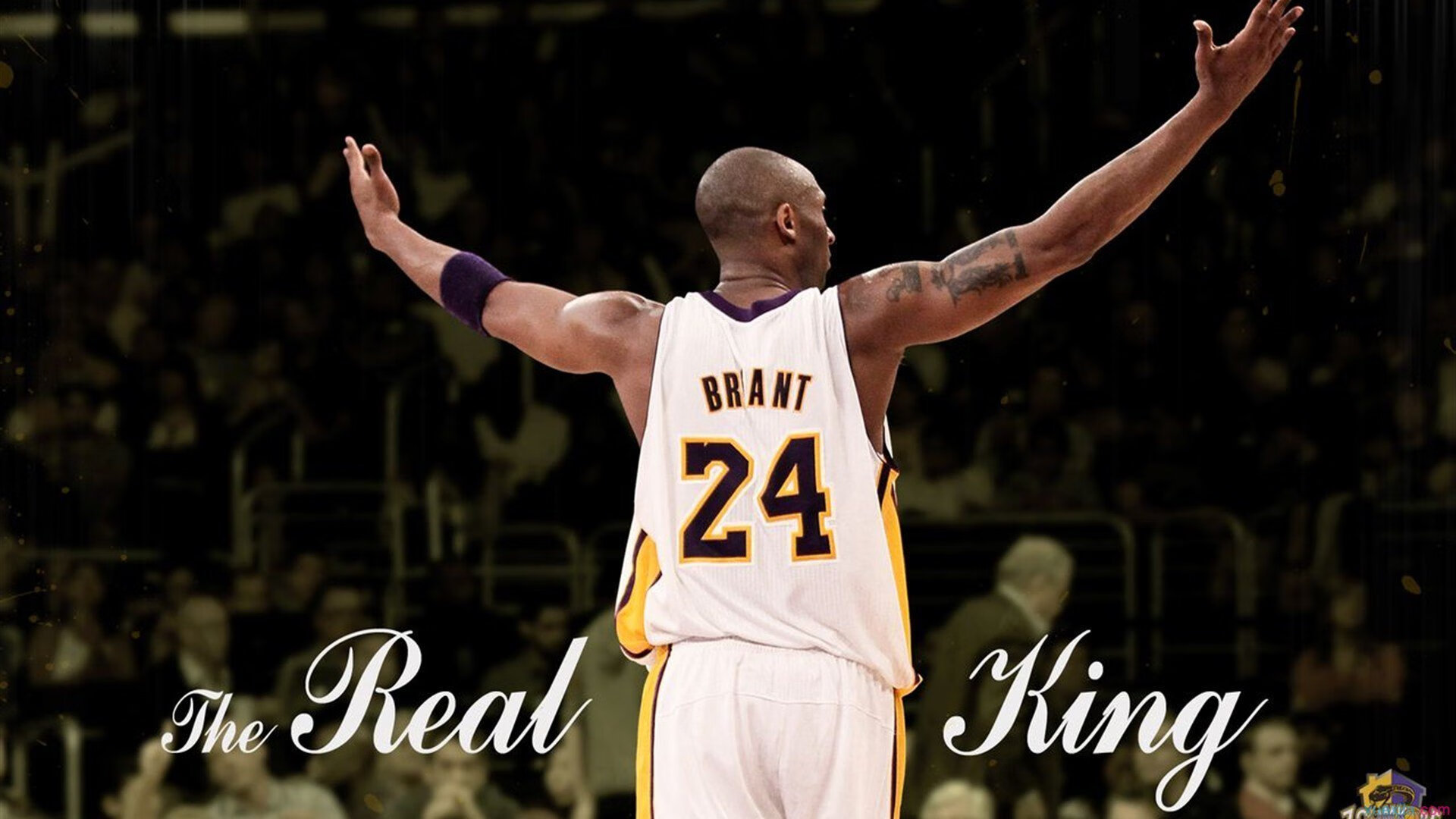 巴雷特：全黑队进攻的智囊，帮助球队打开对方防线，巴雷特实拍