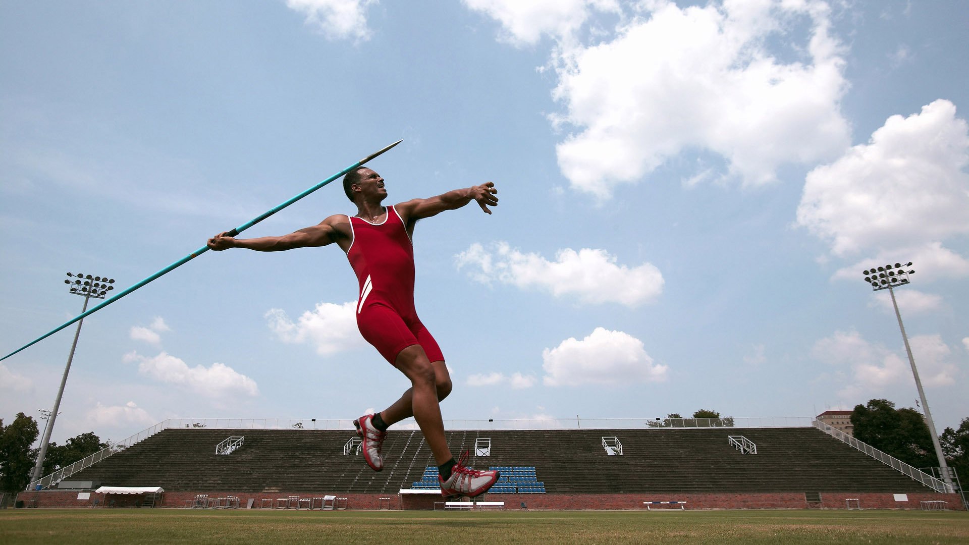 开云体育官方网入口-【年度最佳策略】分析冠军运动员的攻守平衡之道，得到冠军的运动员平时是怎么训练的