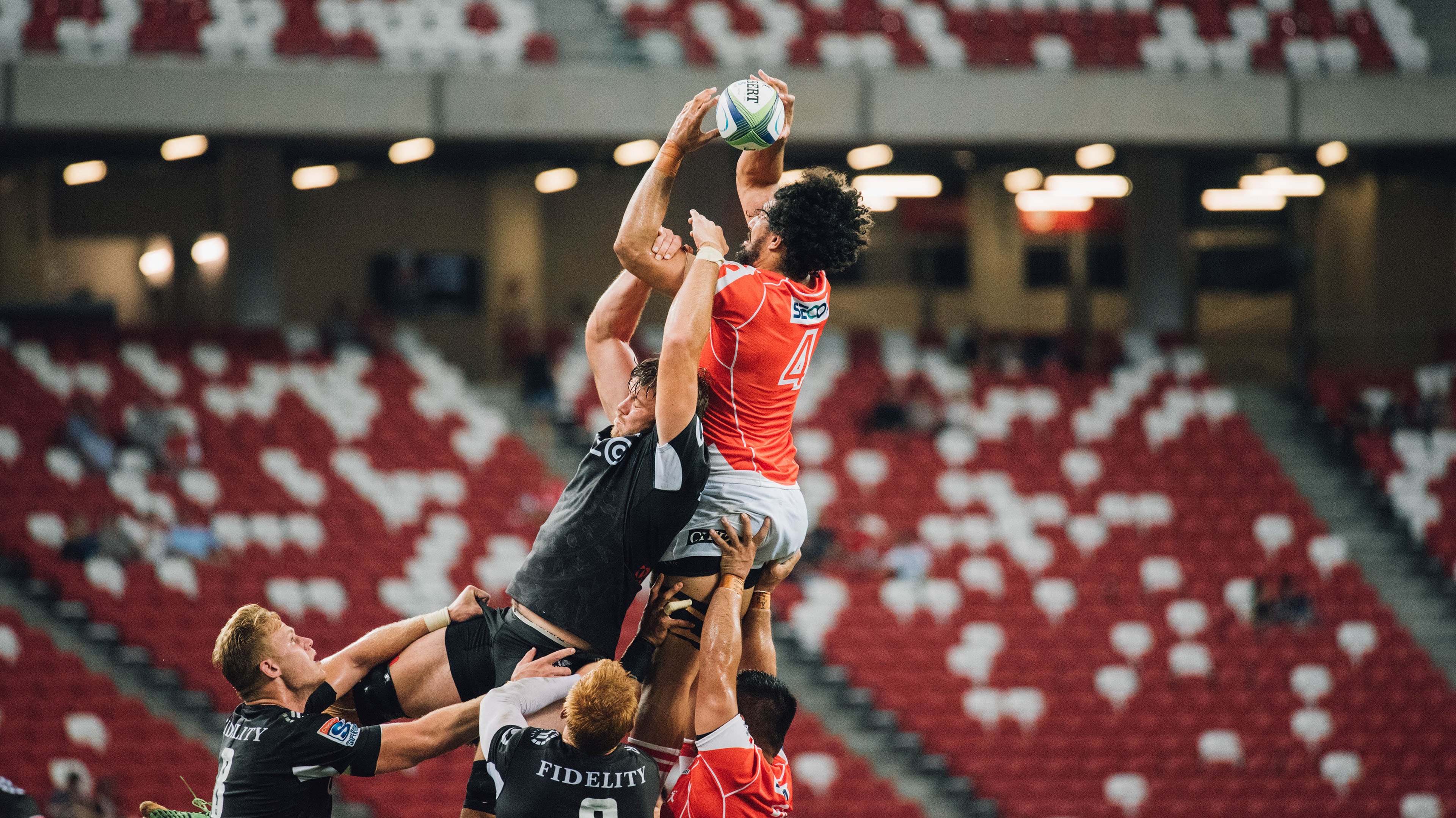 【年度最佳策略】分析冠军运动员的攻守平衡之道，得到冠军的运动员平时是怎么训练的