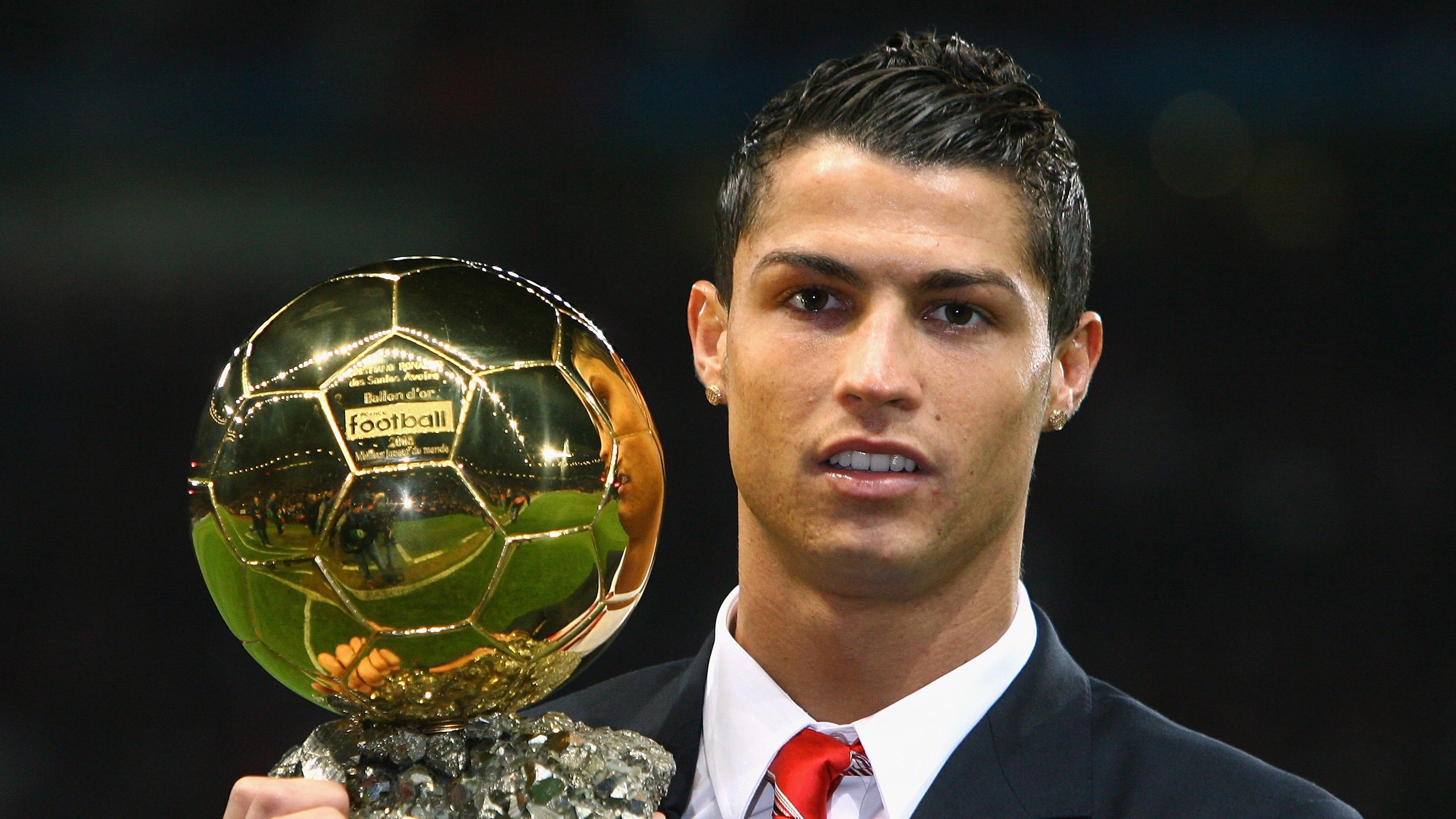 记忆中的欧冠瞬间：球迷心中的经典场面，最经典的欧冠